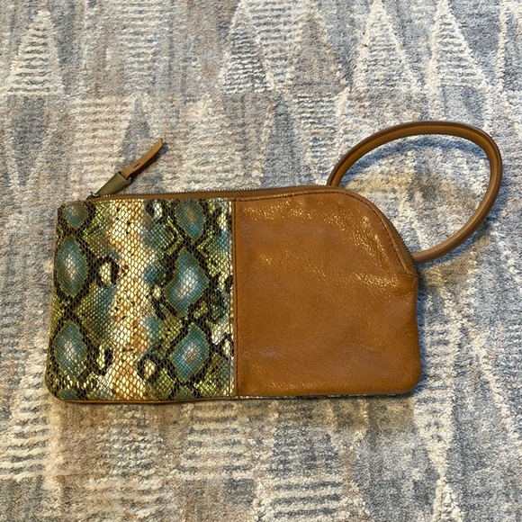 HOBO Sable Leather Wristlet- Garden Snake - Picture 2 of 5